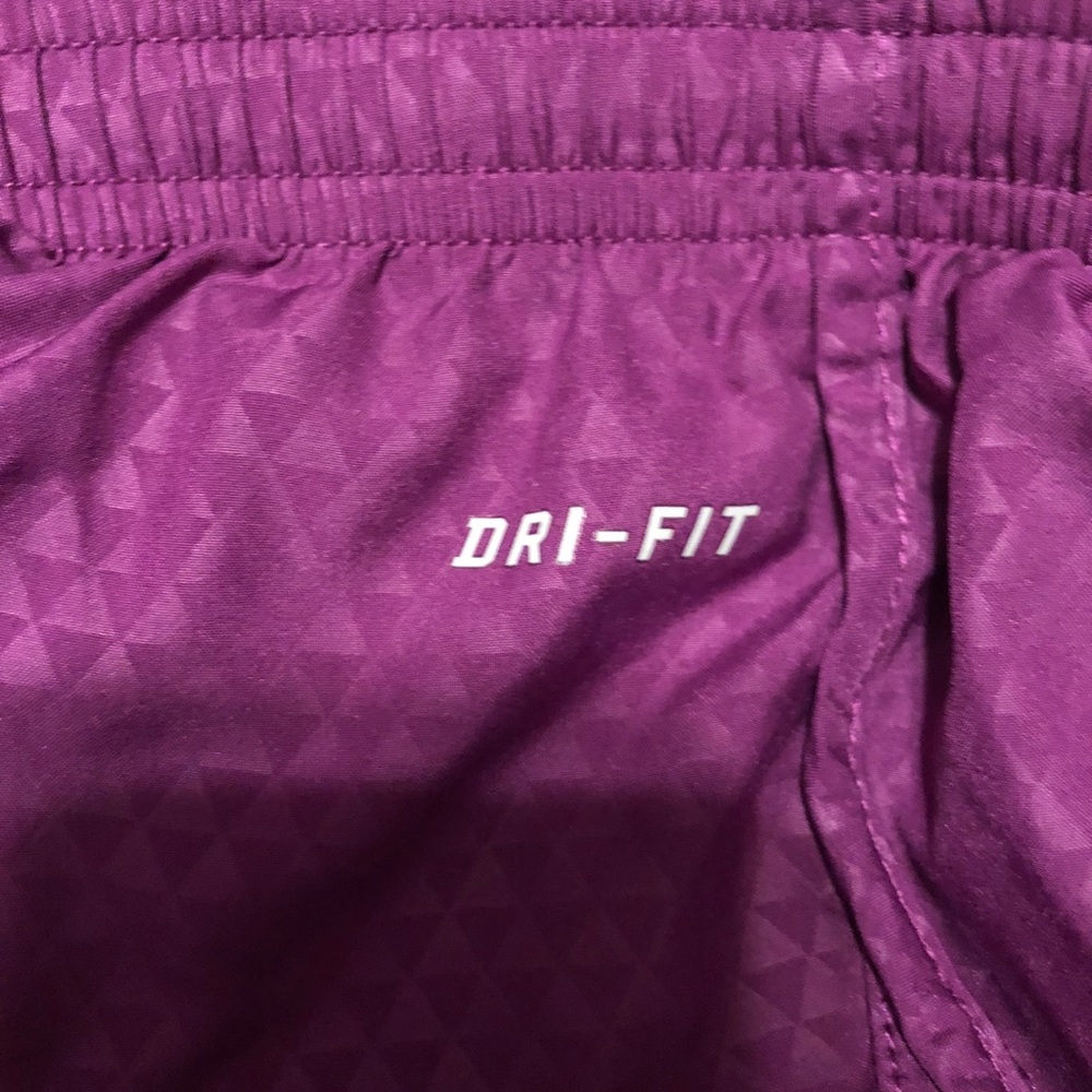 Women’s Nike Shorts - Picture 5 of 5